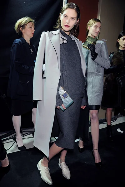 Look 19